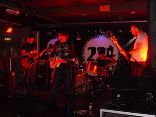 Mirrorkicks gig at great portland st